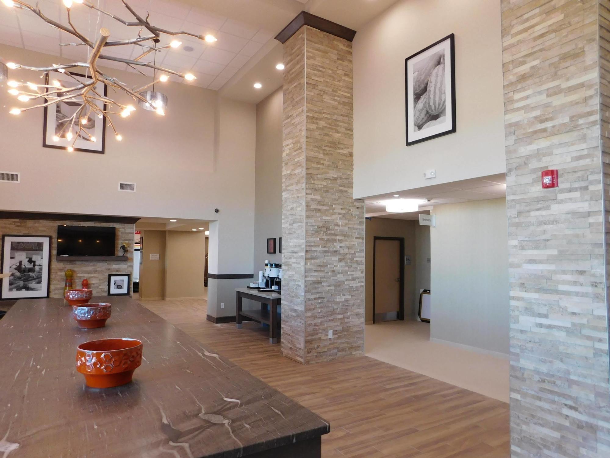 Hampton Inn & Suites ארטסיה מראה חיצוני תמונה