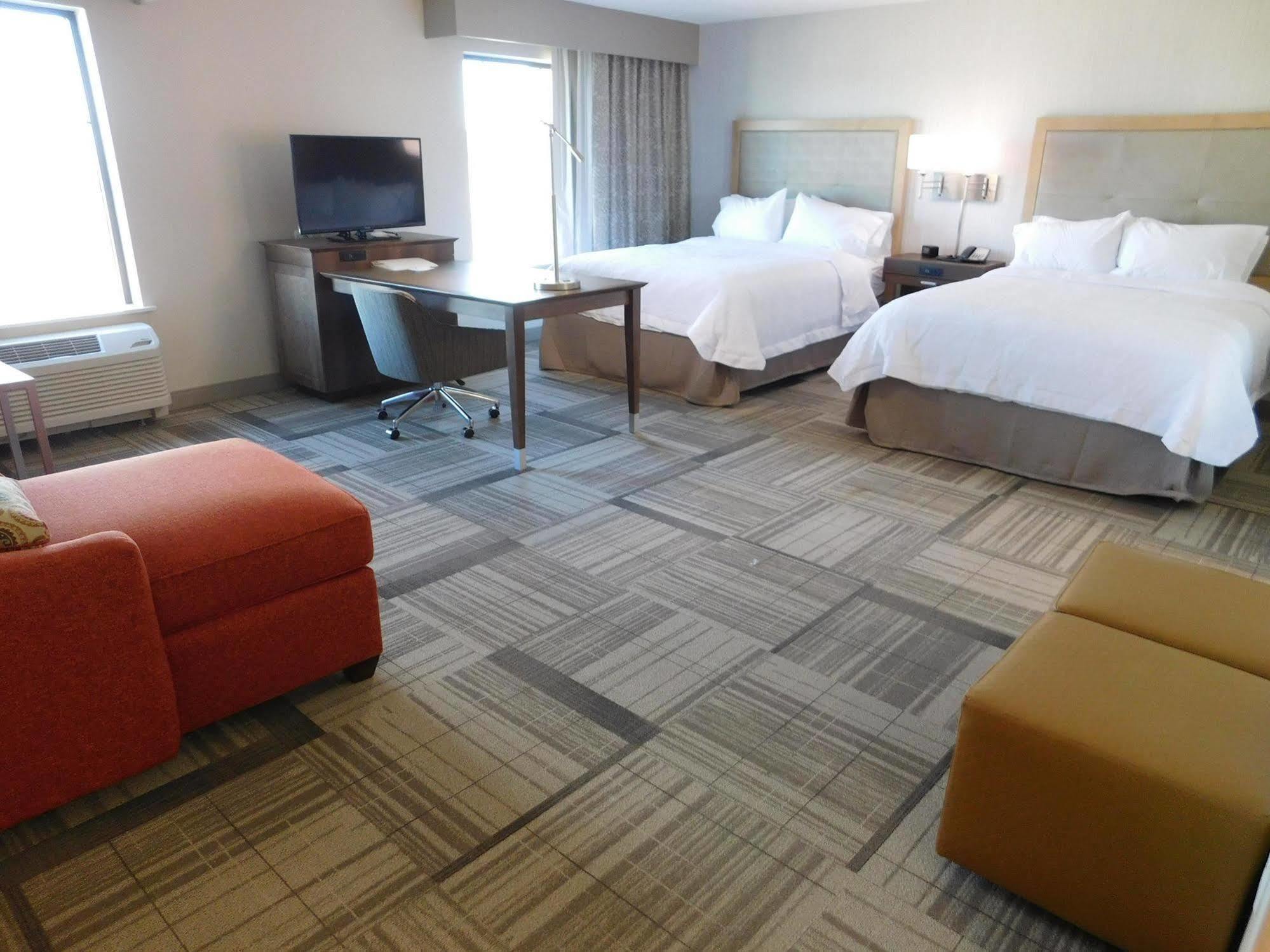 Hampton Inn & Suites ארטסיה מראה חיצוני תמונה